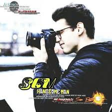Download the best whatsapp dp to update your dp. Cute Boy Taking Pic With Dslr Dp