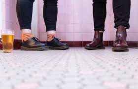 4.6 out of 5 stars 1,426. How To Wear In Your Docs Without Maiming Yourself Fashion Frankie Magazine Australian Fashion Magazine Online