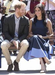The bride, meghan markle, is american and previously worked as an actress. Herzogin Meghan Und Prinz Harry Legen Instagram Lahm Meghan Markle Style Girls High Meghan Markle Hair
