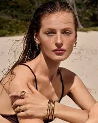 Menswear by one6design.com alias RCA graduate Nathan Tom Pass. A GoSee  fashionable love affair