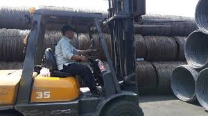 4,269 training operator forklift products are offered for sale by suppliers on alibaba.com, of which loaders accounts for 33%, forklifts accounts for. Fingerstyle Alip Ba Ta Yang Beken Di Youtube Kerjaan Utamanya Operator Alat Berat Halaman 2 Tribunnews Com