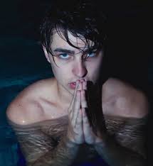 He looks like Onision and I can't get past it 🥴 : r/fuseboxgames