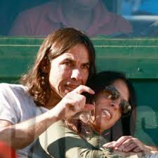 Posteriormente ingresó a la carrera de construcción civil en la pontificia universidad católica de chile, pero se retiró. Paula Robles Con Nuevo Novio