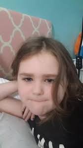 Amber Lesher's Instagram, Twitter & Facebook