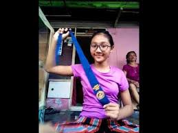 Cara pasang dasi smp yang benar. Cara Memakai Dasi Smp Berbentuk Segitiga Dengan Mudah Dan Simple Youtube