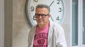 Ο μιχάλης ρέππας μίλησε για τα σοβαρά οικονομικά προβλήματα που αντιμετωπίζει αποκαλύπτοντας πως χρωστάει 66.000 ευρώ στον θανάση παπαθανασίου και τον αλέξανδρο αντωνόπουλο. Mixalhs Reppas Ftanei Pia Me Th Siwph Kai Th Sygkalypsh Agriwn Symperiforwn