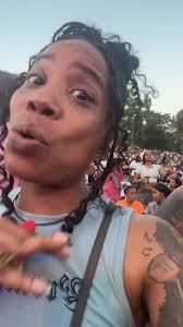 Sonya Giles was live.