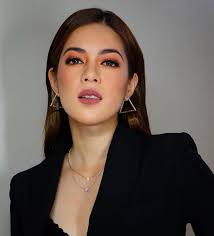 🖤 Shaina 🖤 Makeup by yours truly • Hair by @emilbeljot_0224 • Styled by  @jowiguzman @stylelistinc #makeupartistworldwide #makeupbynikimedina  #makeupforeverph #hairbyemil #makeupforeverphilippines #muaph Reposted from  @nikimedina #ShainaMagdayao