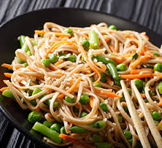 Recette Wok De Nouilles Sautees Et Haricots Mungo Pour 4 Personnes Grand Frais Haricot Mungo Recettes Wok Haricot Mungo Recette