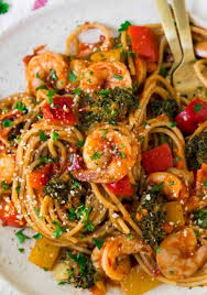 Spicy Shrimp Pasta Creamy Spgahetti Recipe Wellplated Com This creamy cajun shrimp pasta recipe is going to be your new favorite weeknight cajun shrimp pasta with a spicy and rich cream sauce is a quick and easy dinner recipe with just the right amount of kick! spicy shrimp pasta creamy spgahetti