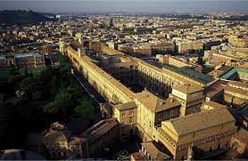Cortile Del Belvedere Donato Bramante 1506 Ciudad Del Vaticano Historical Architecture Architecture Paris Skyline