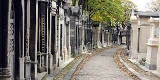 Final resting place of jim morrison, oscar wilde, chopin. Der Friedhof Pere Lachaise In Paris Beruhmte Graber Skurrile Rituale
