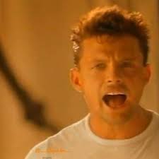 Personalidades como luis miguel, thalía, alejandro fernández y estrellas internacionales como madonna, bon jovi y maradonna pasaron al menos una 19 luis miguel sí protagonizó un comercial de la cerveza mexicana corona, pero no fue en 2005 sino en 2003 cuando estrenó su álbum 33. Suave Lyrics And Music By Luis Miguel Arranged By Alejandro