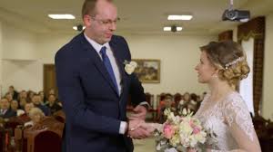 Czy warto zaufać nauce i oddać swój los w ręce fachowców? Pierwsze Wrazenie Mamy Panny Mlodej Nie Pasuja Do Siebie Wzrostem Slub Od Pierwszego Wejrzenia Youtube