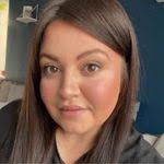 Danielle Sumpter's Instagram, Twitter & Facebook