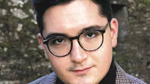 Trinta e tres poéticas mozas, trinta e tres portas abertas