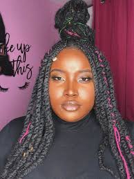 Abrilla Mackey's Instagram, Twitter & Facebook