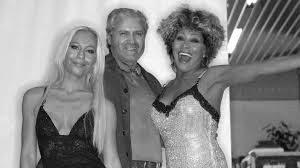 By submitting my information, i agree to receive personalized updates and marketing messages about tina turner, based on my information, interests, activities, website visits and device data and in. Neue Tina Turner Doku So Ehren Lionel Richie Donatella Versace Und Co Ihre Freundin Vogue Germany