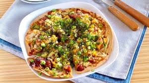 Finely chop your cabbage and spring onions, then slice the bacon into bite sized pieces. Teriyaki Chicken Pizza Japanese Pizza Topping Recipe Idea Ochikeron Create Eat Happy Youtube