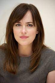 Dakota Johnson Admits She Had Doubts Over Fifty Sh Admits Dakota Doubts Fifty Johnson Rideau Haar Pony Mittellanges Haar Mit Pony Mittellange Haare
