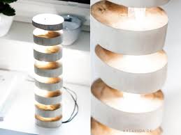 Andernfalls müffelt der staubsauger(beutel) auf dauer ebenfalls nach verkohltem holz. Diy Lampe Aus Holz Handmade Kultur