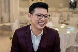 Duh~~ so i wanna make a comic especially for this topic~. Football Hady Mirza To Team Up With Celebs Team To Take On Former Lions In Fundraiser For Chiam See Tong Sports Fund Football News Top Stories The Straits Times