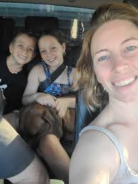 Tammy Bonnell's Instagram, Twitter & Facebook