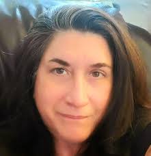 Kerri Eden's Instagram, Twitter & Facebook