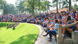 SAU again welcomes record freshman class | News | Southern Arkansas  University