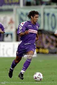 Il giocatore, infatti, è stato ufficializzato dall'altro grande ex viola rui costa come nuovo giocatore del benfica. Rui Costa Of Fiorentina In Action During The Serie A Match Against Match Costa Nike Football