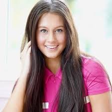 Kate Farris's Instagram, Twitter & Facebook