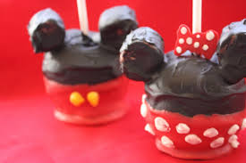 See more party ideas at catchmyparty.com! Mickey Minnie Mouse Chocolate Covered Apples