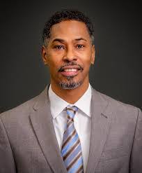 Kurt Robinson's Instagram, Twitter & Facebook