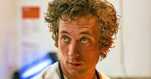 Jeremy White's Instagram, Twitter & Facebook