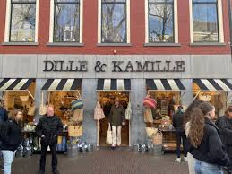 アムステルダムの官能的で妖艶な「飾り窓」を現地ルポ／オランダ | TABIZINE～人生に旅心を～