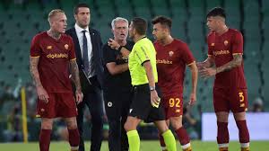 It seems as if the bosnian bomber is finally bidding roma addio. 6 Red Card Crazy Moment As Roma Vs Real Betis Youtube