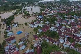 Rantau asia yang kita diami ini juga pernah dikejutkan dengan bencana tsunami yang berpunca dari gempa bumi dasar laut di lautan hindi. 5 Fakta Bencana Alam Di Bengkulu 17 Orang Meninggal Hingga 15 Jembatan Putus Halaman All Kompas Com