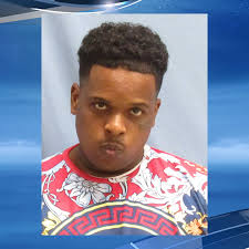 Rapper must forfeit guns held before Little Rock shooting