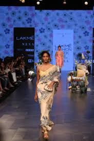 The Varun Bahl Pret Collection Brought A Fashionable Floral Symphony On The Ramp At Lakme Fashion Week Summer Resort 2019 News Mumbai Mallsmarket Com Kuzey hindistan, mughlai, deniz ürünleri, çin. fashionable floral symphony on the ramp