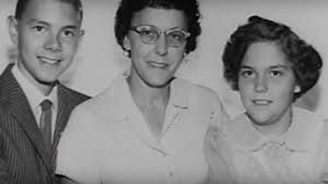 See more ideas about karen carpenter, carpenter, richard carpenter. The Tragic Real Life Story Of Karen Carpenter