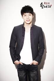 Maybe you would like to learn more about one of these? Park Yu Chun Fabulous In Rooftop Prince And Sungkyunkwan Scandal South Korean Actor Park Yoo Chun Actors Korean Actors