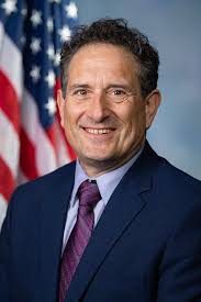 Levin: Growing our economy means more union jobs