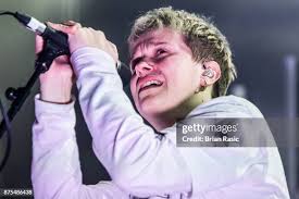 30 Nothing But Thieves Perform At The Roundhouse Stock Photos, High-Res  Pictures, and Images