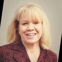 Sara Smiley's Instagram, Twitter & Facebook