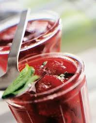 Confiture De Fraises A La Menthe Recette En 2020 Confiture Fraise Recette Confiture De Fraises Recette Confiture