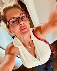 Stacy Killion's Instagram, Twitter & Facebook