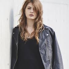 vivi1月号 viviモデル マギー シンプル モノトーン vivi モデル トレンド モデル