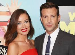 Jason sudeikis brings along son otis and daughter daisy as he throws first pitch at cubs game. Olivia Wilde And Jason Sudeikis Welcome A Baby Boy Mwpr Blog