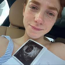 Maya Wertheimer נכתב לפני שבוע בדיוק ב9.7 טוב אז מה כותבים? אני עצובה ממש  עצובה, זו האמת הרגע הזה היום אצל סיווקי הרופא כנראה שלא אשכח אותו לעולם.  אני אוחזת בספר תהילים