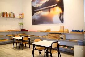 Ecole Montessori Internationale Jardin Du Luxembourg Ambiance 3 6 Ans Montessori Ecole Inspiration
